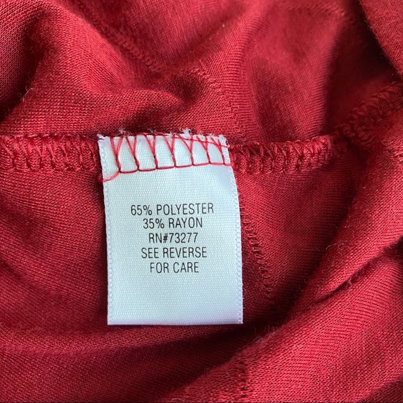 Simply Vera Wang Maroon Textured Wave Top XL - Picture 9 of 9